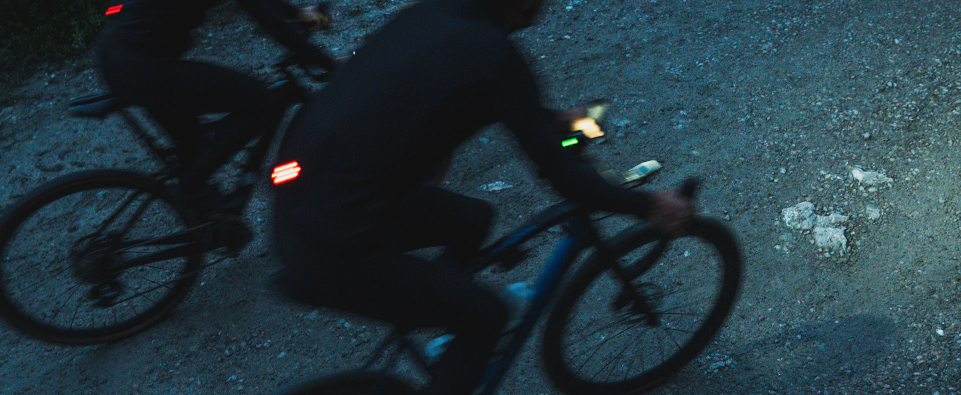 Maillot ciclista con luz seguridad INVERSE
