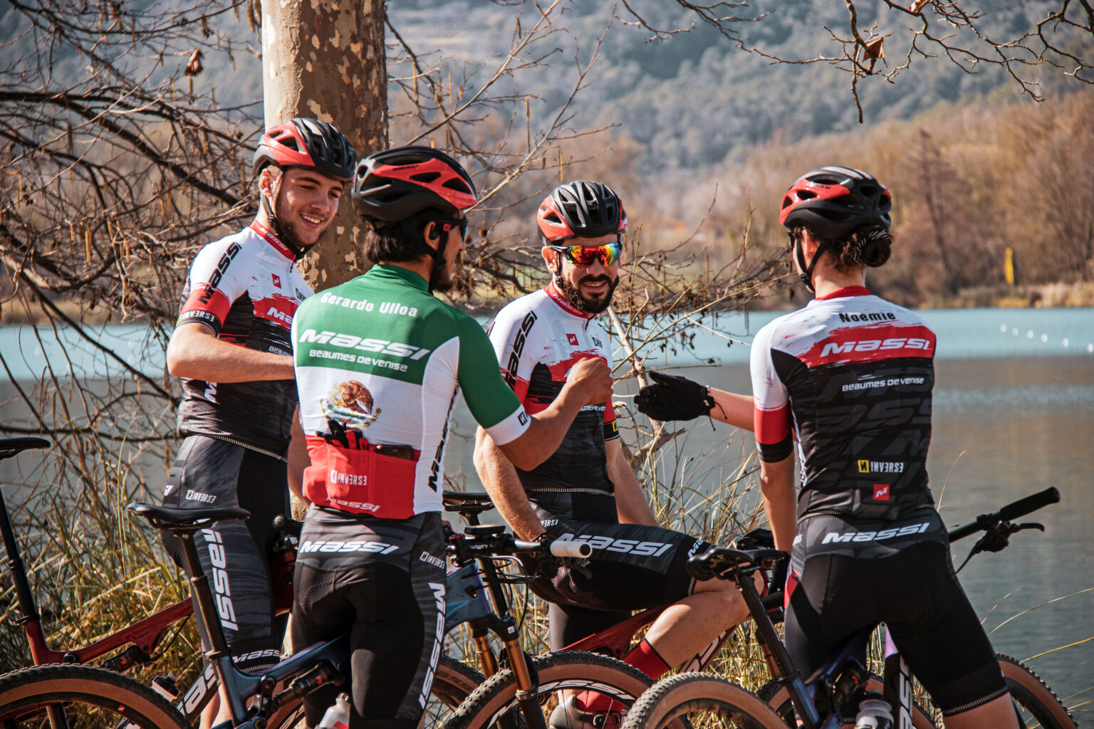 Inverse outfits the Massi MTB professional Racing Team | Inverseteams