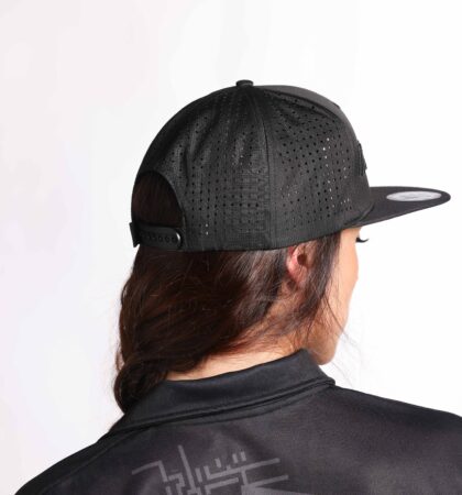 Gorra trucker INVERSE NEGRA