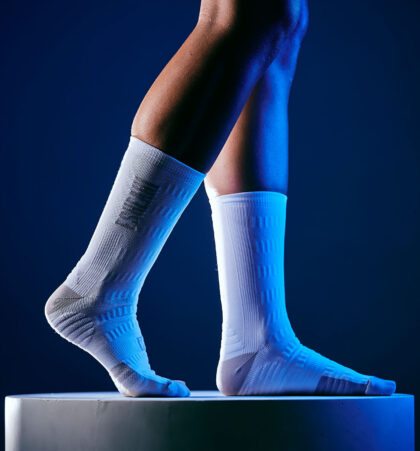 calcetines deportivos blancos inverse