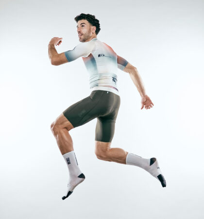 WHITE CYCLING JERSEY