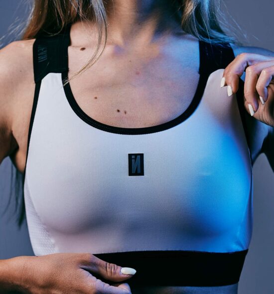 Top deportivo PURE DAIA INVERSE