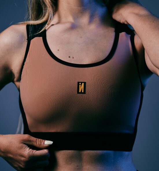 Top deportivo PURE DAIA INVERSE