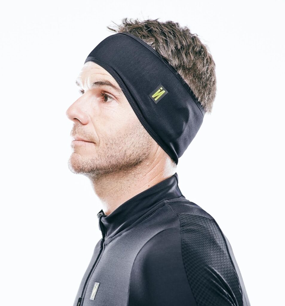 OREJERA DEPORTIVA NEGRA INVERSE